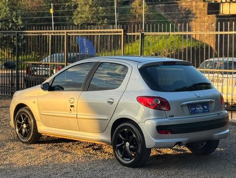 Peugeot 207 XR 1.4 Flex 8V 5p