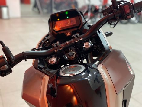 Honda XRE 300 SAHARA ADV