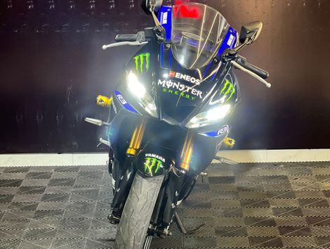 YAMAHA YZF R-3 321/ABS