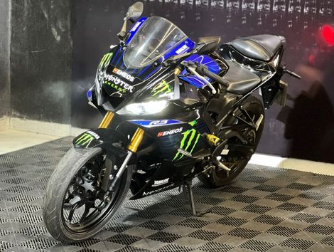 YAMAHA YZF R-3 321/ABS