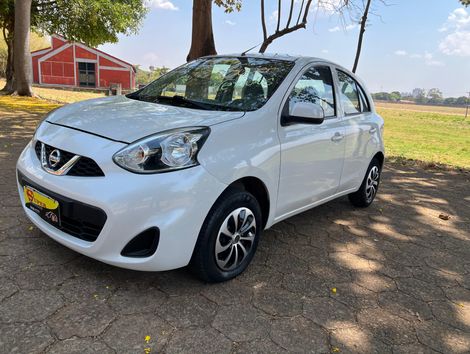 Nissan MARCH S 1.0 12V Flex 5p