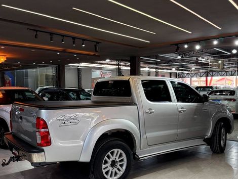 Toyota Hilux CD SRV D4-D 4x4 3.0 TDI Diesel Aut