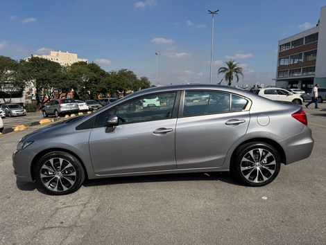 Honda Civic Sedan LXR 2.0 Flexone 16V Aut. 4p
