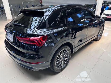 Audi Q3 Black Ed. 1.4 TFSI Flex/Black S-tron.