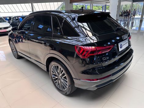 Audi Q3 Black Ed. 1.4 TFSI Flex/Black S-tron.