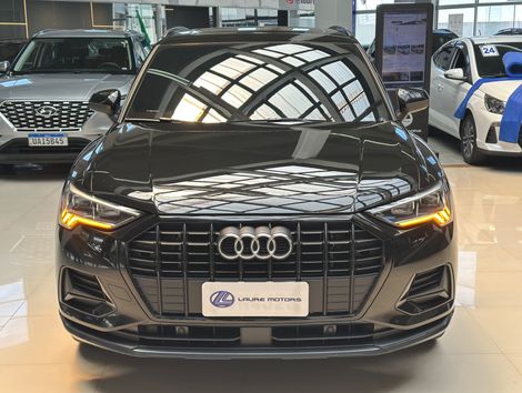 Audi Q3 Black Ed. 1.4 TFSI Flex/Black S-tron.