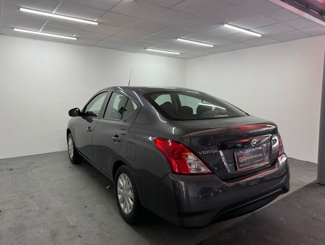 Nissan VERSA 1.0 12V FlexStart 4p Mec.
