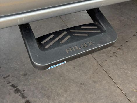 Toyota Hilux CD SRX 4x4 2.8 TDI 16V Diesel Aut.
