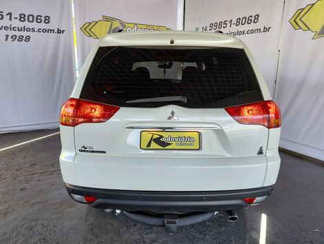 Mitsubishi Pajero DAKAR 3.2 4x4 T.I. Dies. 5p Aut.