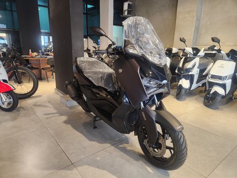  XMAX 300 CONNECT 