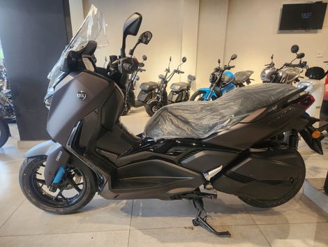  XMAX 300 CONNECT 