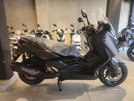  XMAX 300 CONNECT 