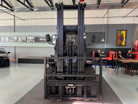 LIGNUM 4T TRIP 6MT CABINADA