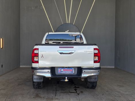 Toyota Hilux CD SRX 4x4 2.8 TDI 16V Diesel Aut.