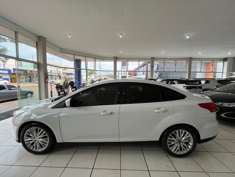 Ford Focus 2.0 16V/SE/SE Plus Flex 5p Aut.