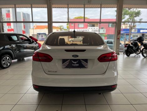 Ford Focus 2.0 16V/SE/SE Plus Flex 5p Aut.