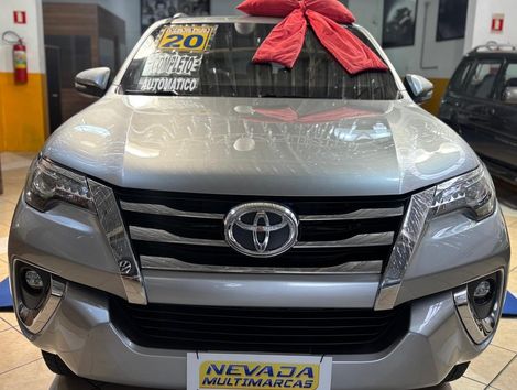 Toyota Hilux SW4 SRX 4x4 2.8 TDI 16V Dies. Aut.