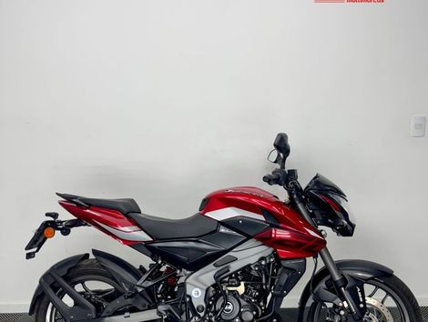 BAJAJ DOMINAR 160