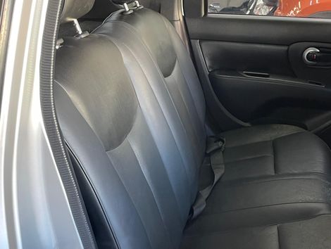 Nissan LIVINA S 1.6 16V Flex Fuel Mec.