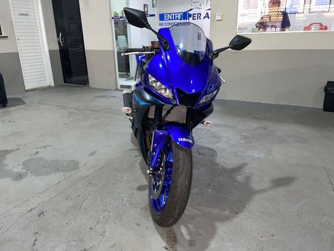 YAMAHA YZF R-3 321/ABS