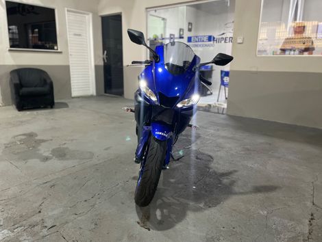 YAMAHA YZF R-3 321/ABS