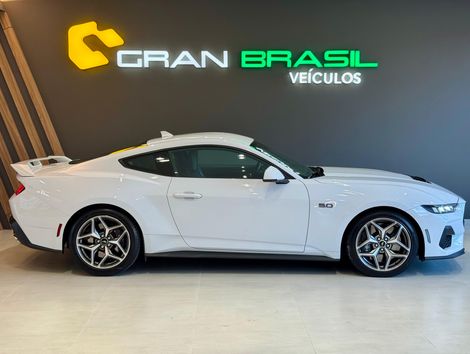 Ford FORD MUSTANG NEW GT V8