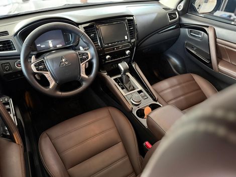 Mitsubishi /MMC  LEGND