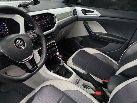 VolksWagen T-Cross Hig. 250 TSI 1.4 Flex 16V 5p Aut