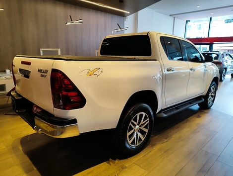 Toyota Hilux CD SRX 4x4 2.8 TDI 16V Diesel Aut.