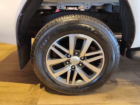 Toyota Hilux CD SRX 4x4 2.8 TDI 16V Diesel Aut.