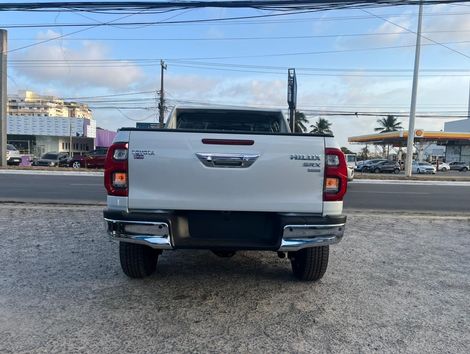 Toyota Hilux CD SRX Plus 4x4 2.8 TDI Die. Aut.