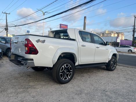 Toyota Hilux CD SRX Plus 4x4 2.8 TDI Die. Aut.
