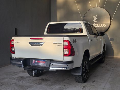 Toyota Hilux CD SRX 4x4 2.8 TDI 16V Diesel Aut.