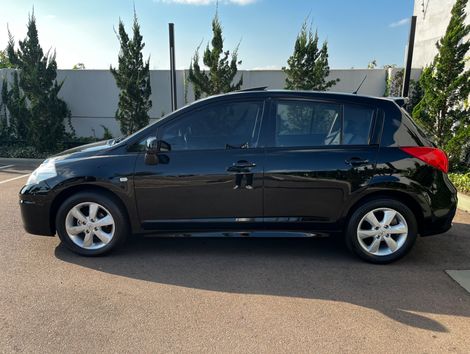 Nissan TIIDA SL 1.8/1.8 Flex 16V Aut.