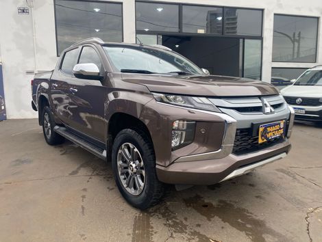 Mitsubishi L200 Triton Sport HPE-S 2.4 CD Dies. Aut