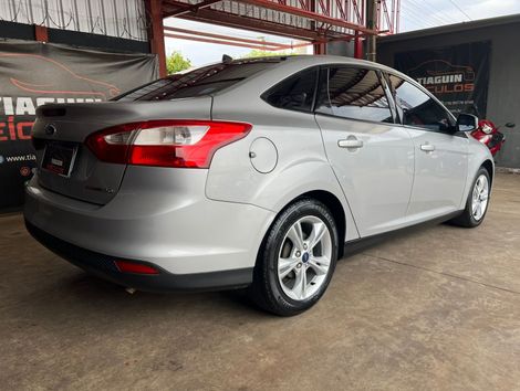Ford Focus Sedan 2.0 16V/2.0 16V Flex 4p Aut.