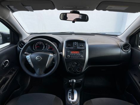 Nissan VERSA SV 1.6 16V FlexStart 4p Aut.