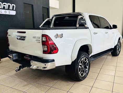 Toyota Hilux CD SRX Plus 4x4 2.8 TDI Die. Aut.