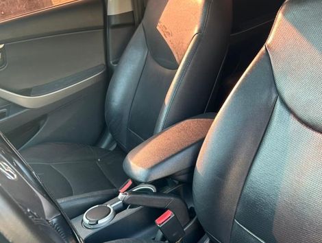 Hyundai Elantra GLS 2.0 16V Flex Aut.