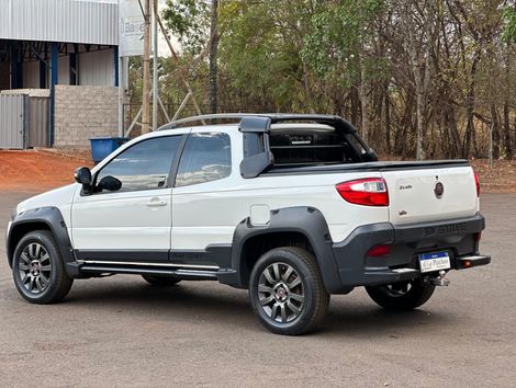 Fiat Strada Adventure1.8/ 1.8 LOCKER Flex CD
