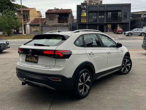 VolksWagen Nivus Highline 1.0 200 TSI Flex Aut.