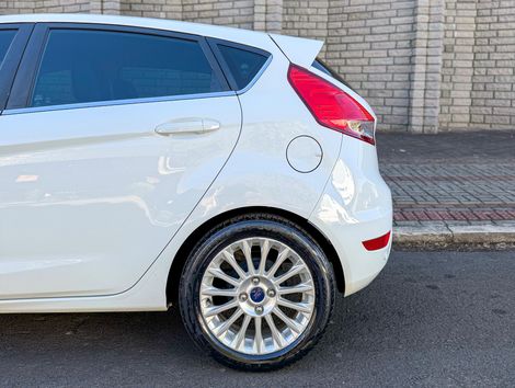 Ford Fiesta TIT.Plus 1.0 12V EcoBoost Aut. 5p