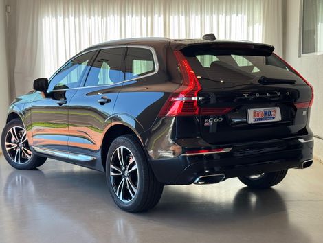 Volvo XC 60 T-8 MOMENTUM 2.0 (Híbrido)