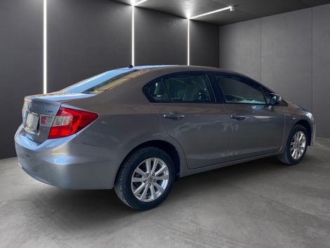 Honda Civic Sedan LXR 2.0 Flexone 16V Aut. 4p