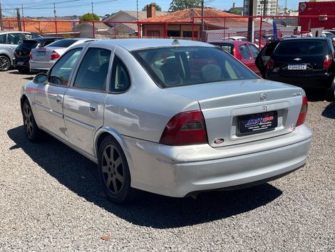 Chevrolet Vectra GLS/ Challenge 2.2 MPFI 16V