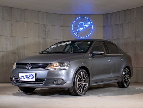 VolksWagen JETTA Highline 2.0 TSI 16V 4p Tiptronic