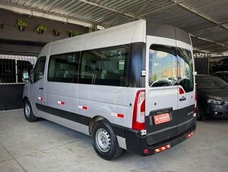 Renault Master 2.3 dCi STD Médio Esco. 20L Dies.