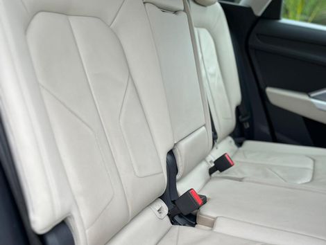 Audi Q3 Prest. 1.4 TFSI Flex/Prest. S-tronic