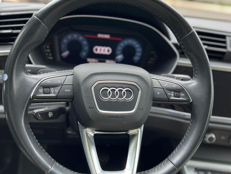 Audi Q3 Prest. 1.4 TFSI Flex/Prest. S-tronic