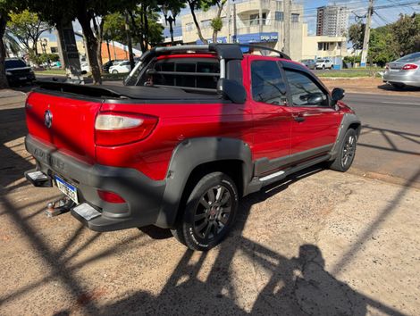 Fiat Strada Adv.1.8 16V Dualogic Flex CD